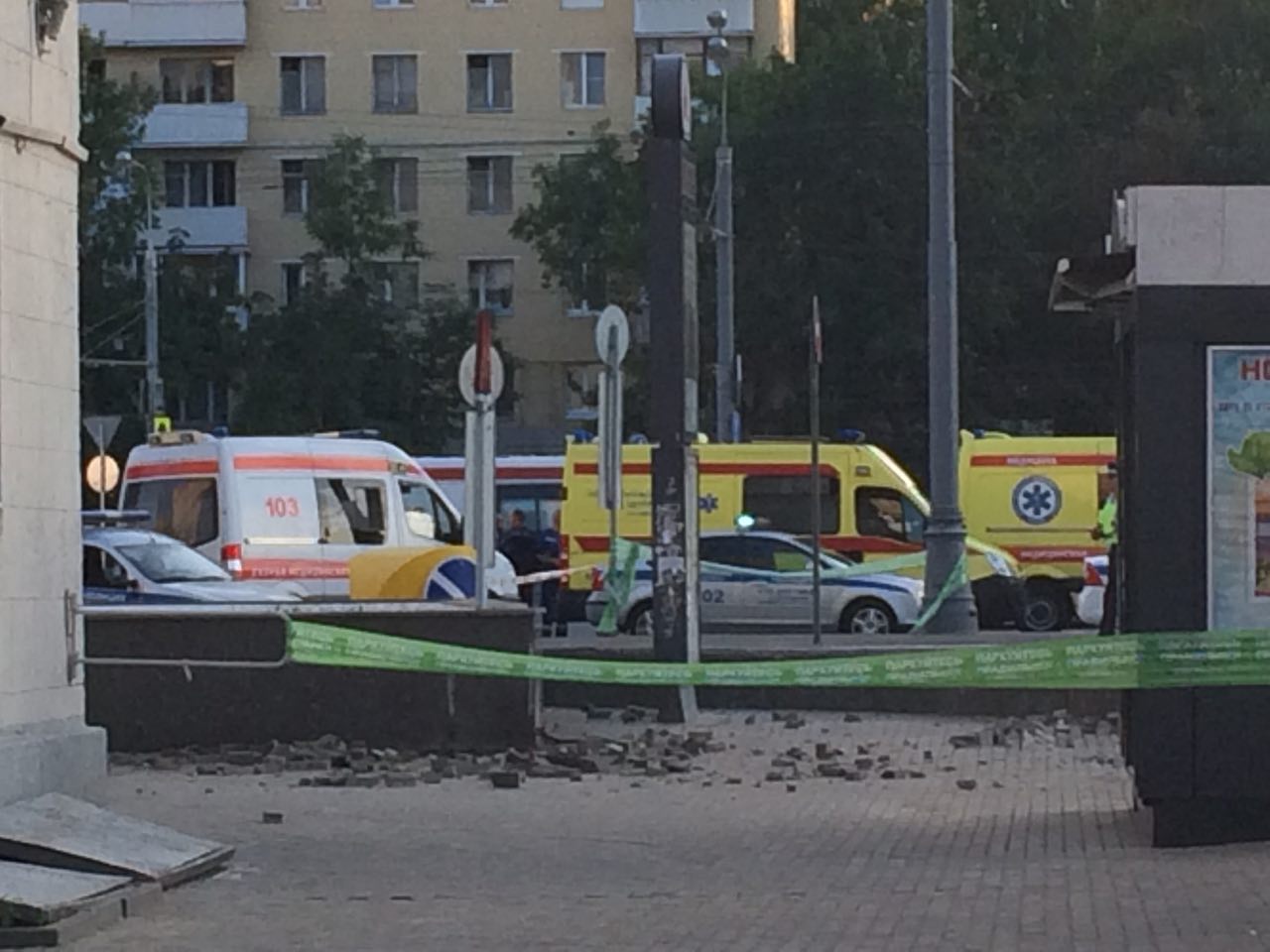 В Москве в подземном переходе у станции метро «Войковская» произошел взрыв