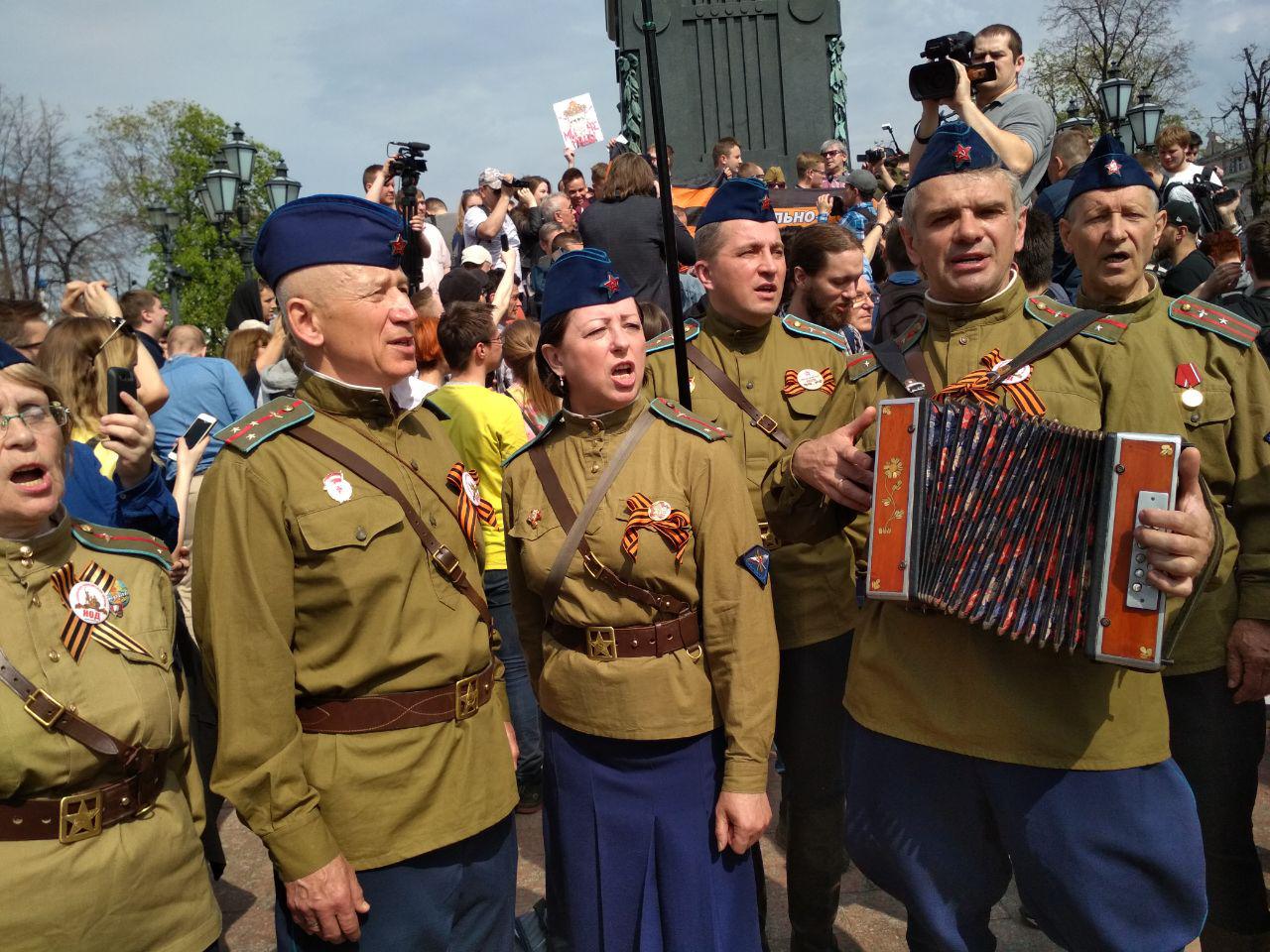 5 мая. Акция «Он нам не царь»