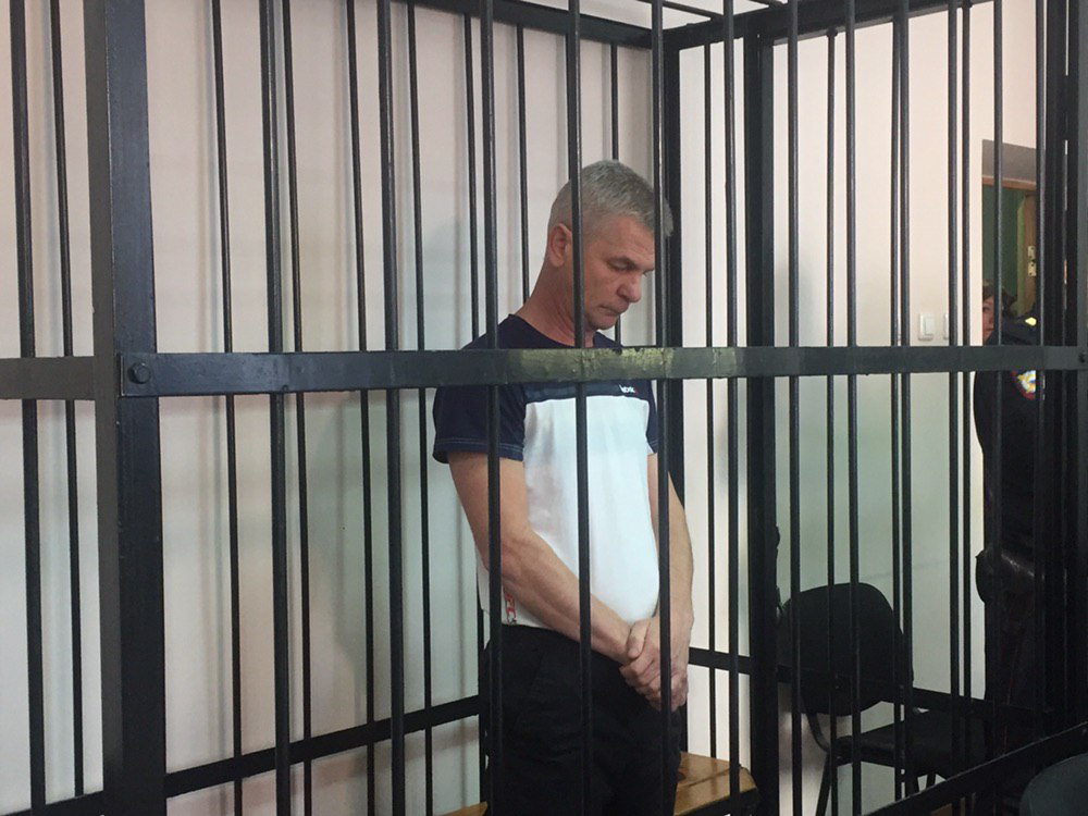 Оставили под стражей. Сергей Андрющенко. Андрющенко Сергей Николаевич. Сергей Андрющенко Новошахтинск. Андрей Андрющенко Благовещенск.