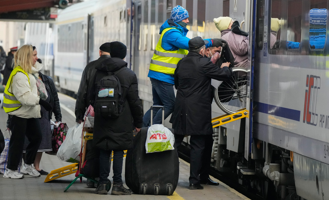 Трудно сформулировать ощущения от ударов электрошокером». Алексей Рунов  дважды бежал от России: после пыток по делу «Сети» и после вторжения в  Украину