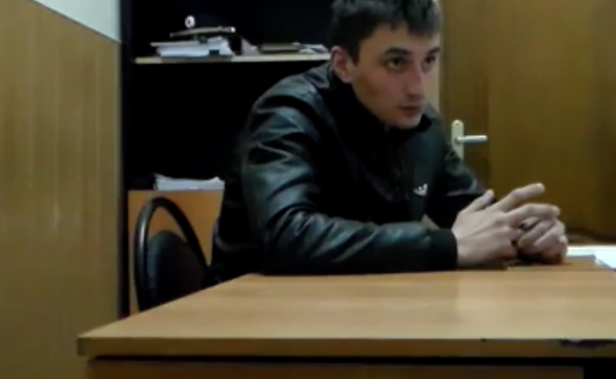 Анальное насилие в Анапской полиции? Анальное насилие в Анапской полиции? Анапы, повинной, когда, голову, Пономарчук, полицейских, кабинет, полицейские, Шпека, пытках, Пономарчука, стали, Григорий, Бегларян, назначил, следователь, задержанного, словам, После, сказали