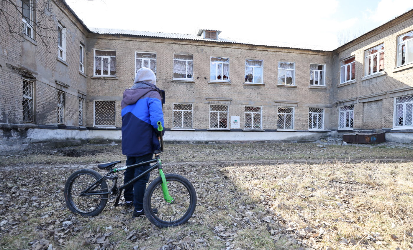 Сколько у нас прекрасных бомбочек! Могли бы весь мир в труху». В Петербурге  школьникам рассказали о «спецоперации» в Украине