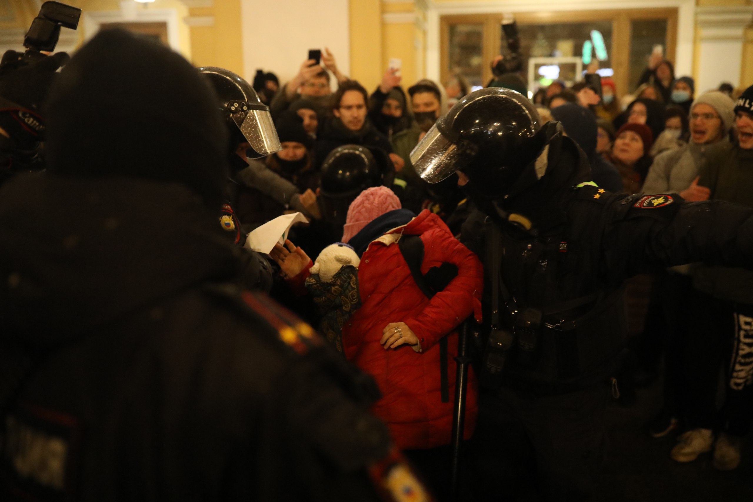 Протесты против вторжения в Украину