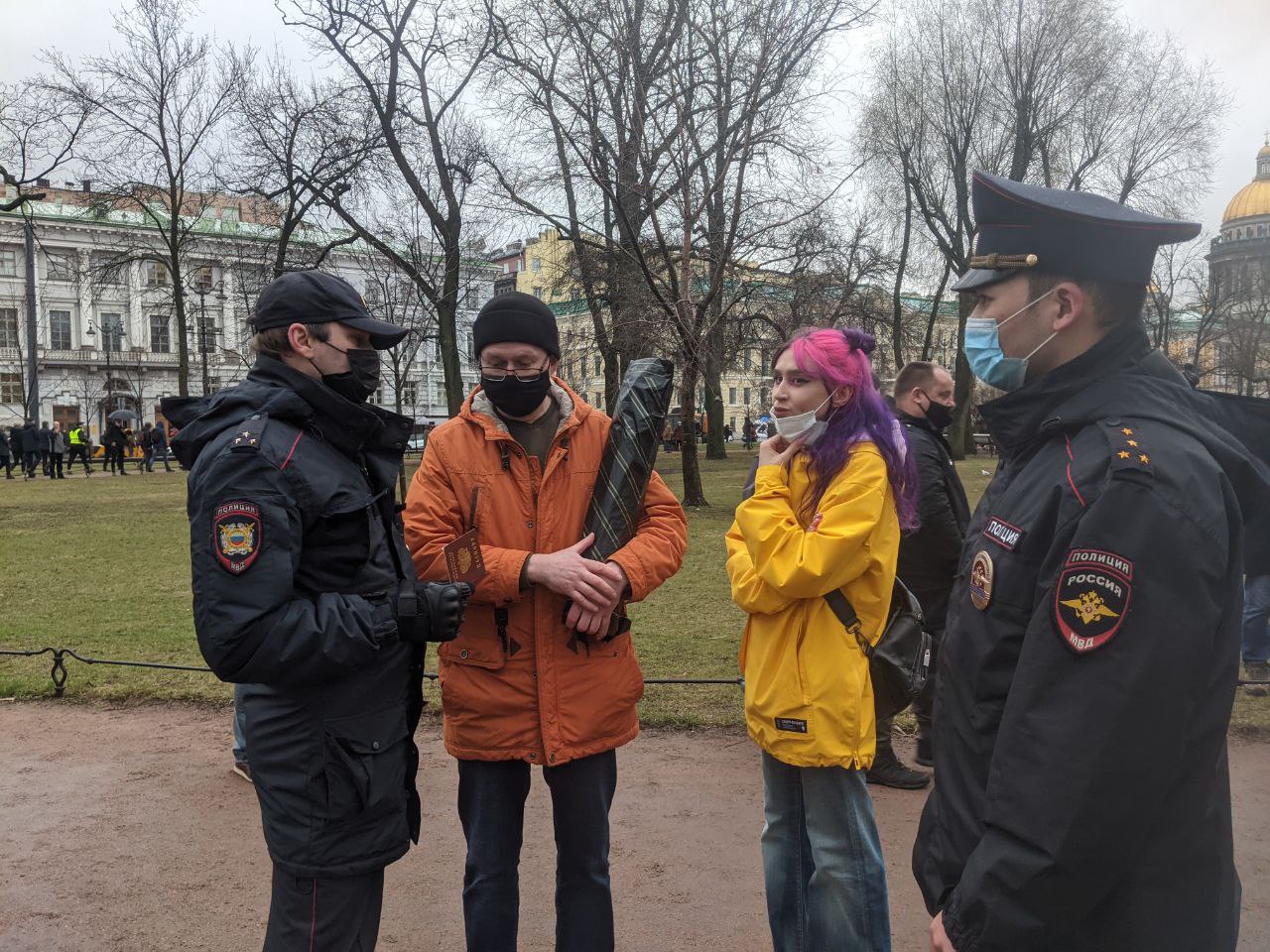 Свободу Навальному». Акции в Москве и Петербурге