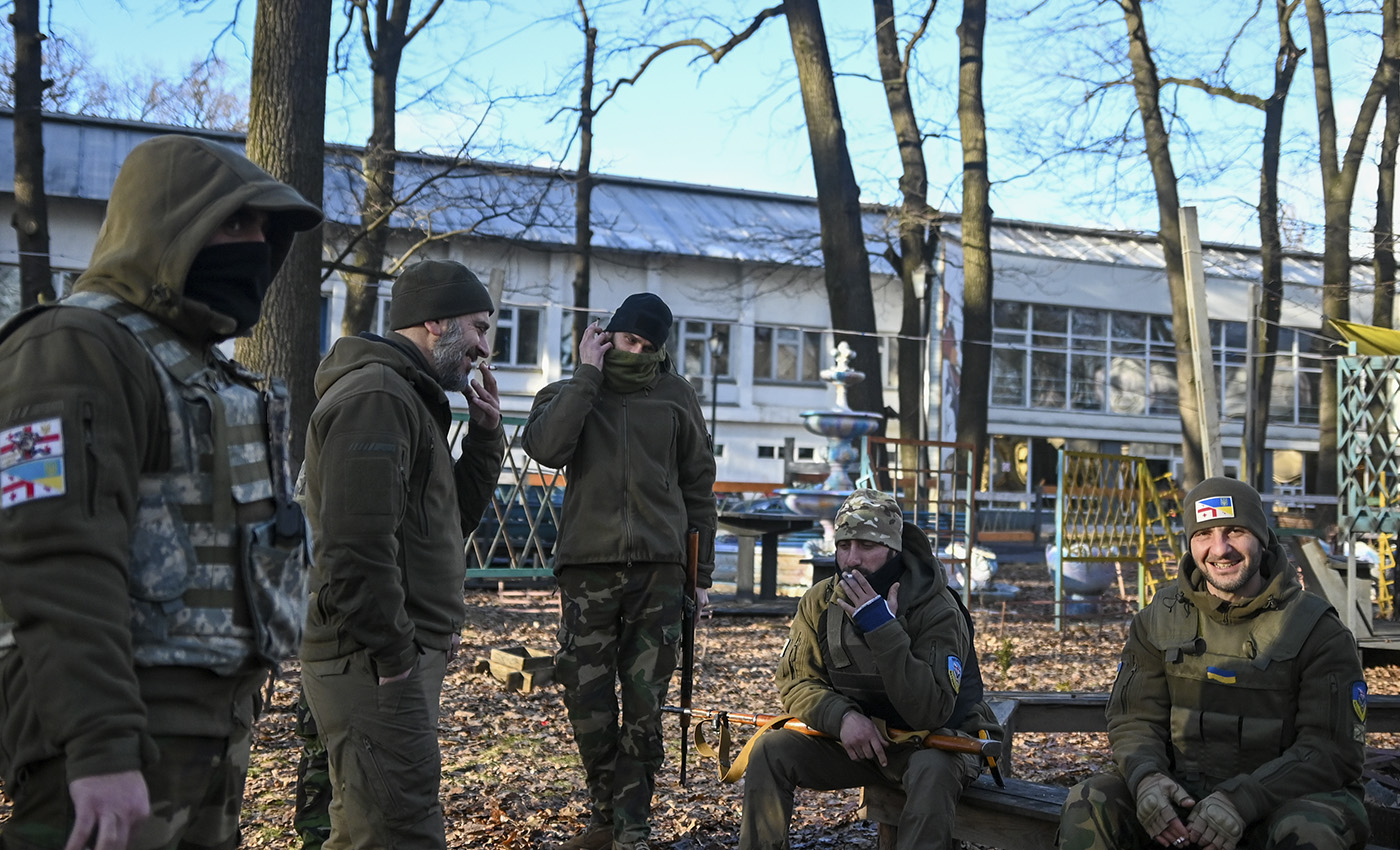 Армия призраков. Американский репортер отправился на поиски украинского  Иностранного легиона — и нашел иностранцев, но не легион