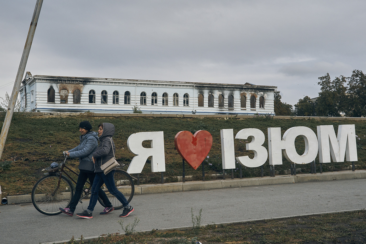 Полгода спали в подвалах, не раздеваясь». Что происходило на захваченных  территориях в Харьковской области — первые свидетельства