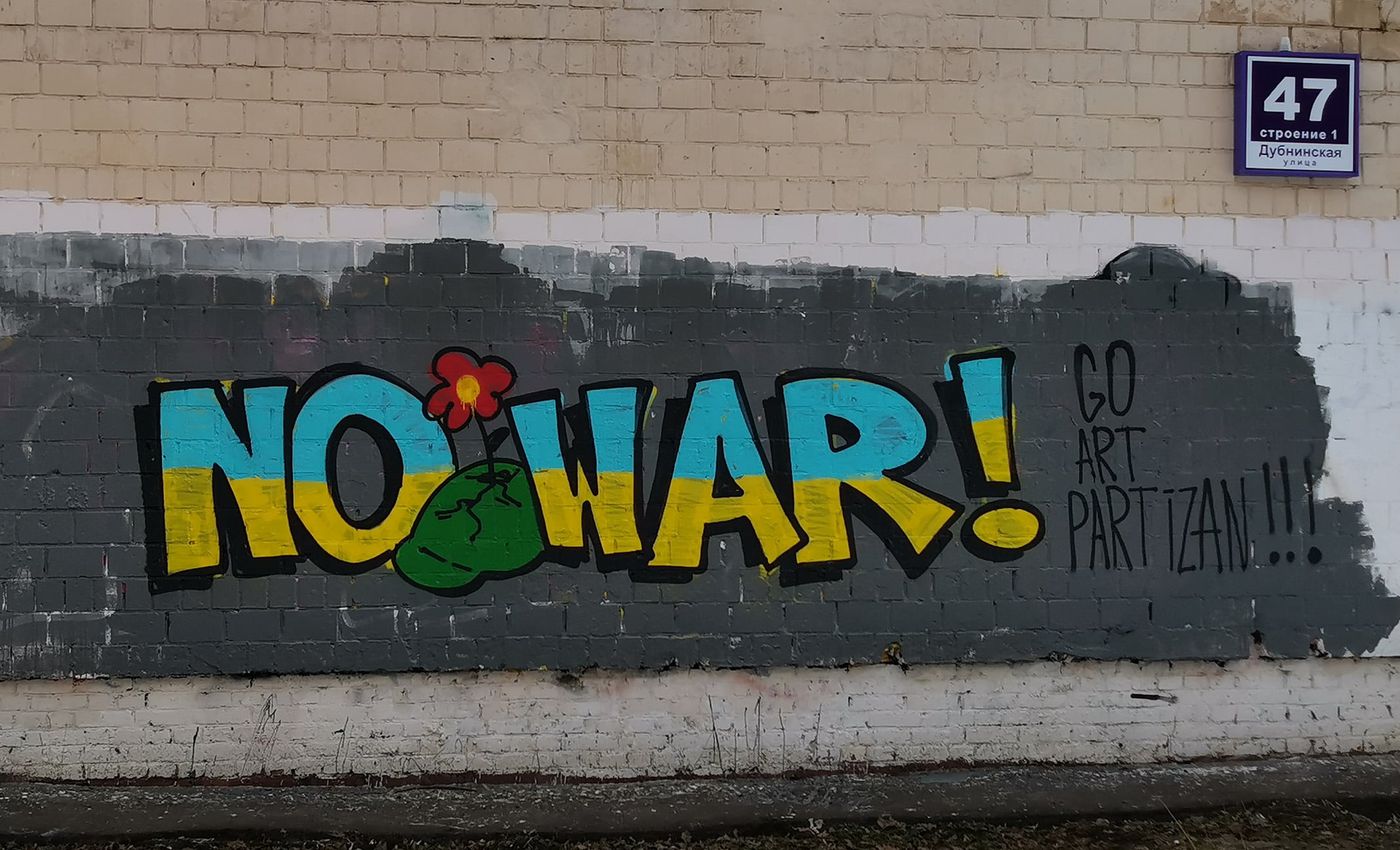 The Streets Speak Anti war Messages In Russian Cities