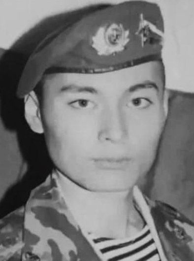 Фото: Погибший на войне с Украиной Каримов Руслан Николаевич. Республика Алтай, добровольцы