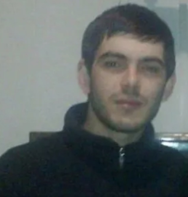 Фото: Погибший на войне с Украиной Аннатдаев Султан  Микаилович. Республика Дагестан, танковые войска