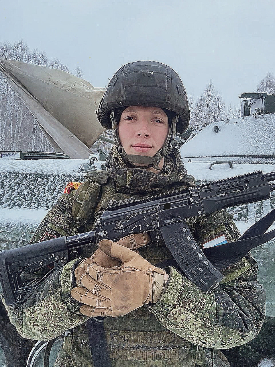 Фото: Погибший на войне с Украиной Есбасинов Аскар Аскарович. Новосибирская область, танковые войска