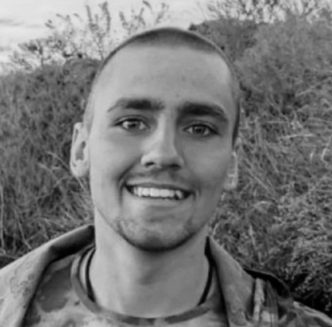 Фото: Погибший на войне с Украиной Смыслов Руслан Сергеевич. Калужская область, морпехи