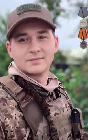 Фото: Погибший на войне с Украиной Ханбеков Роман Мунирович. Томская область, мотострелковые войска